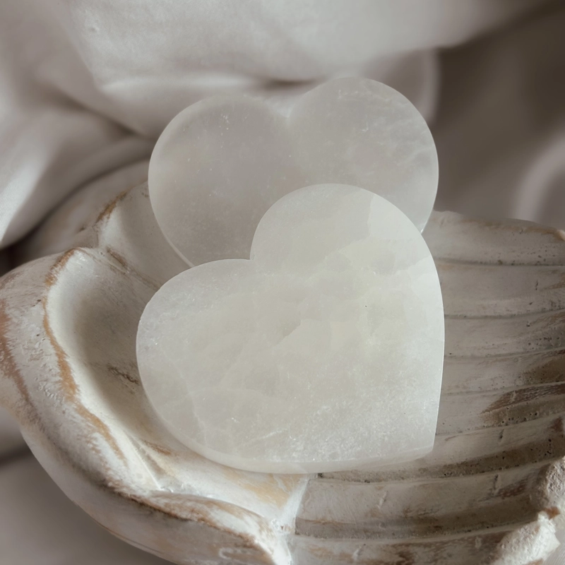 Cuore piatto in Selenite